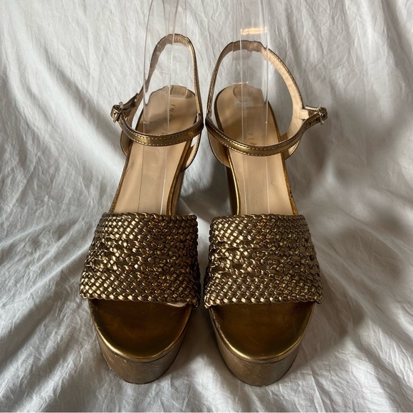 Intropia Metallic Gold Woven Leather Heels - Picture 8 of 12